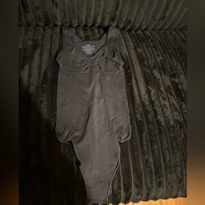 Skims Thong Shapewear Bodysuit•New •Never Worn • Black • M •Seamless Sculpting